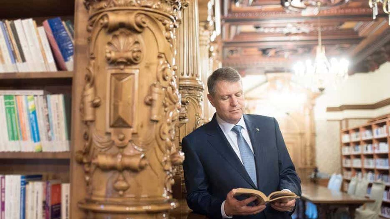 Curat Caragiale: Iohannis denunță ”reformita” în educație, dar anunță că vrea și el o schimbare
