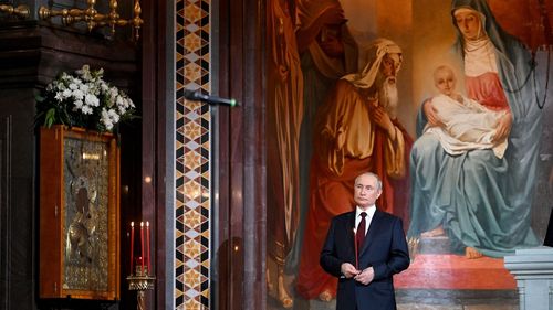 Putin, la slujba de Înviere, după ce a refuzat un armistițiu: „Această mare sărbătoare trezește în oameni cele mai luminoase sentimente”