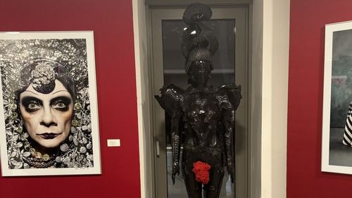 INTERVIU Stilistul Ovidiu Buta, despre proiectul unic în România, 44 Women Exhibition: Ce se întâmplă cu costumele de teatru când ele nu mai servesc actorului? Ne-am gândit că e păcat să se piardă o muncă așa de intensă