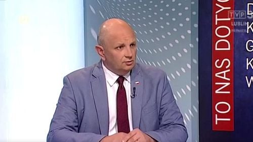 Polonia: Un politician al partidului de guvernământ, forțat să doneze bani unei parade LGBT, după ce a fost condamnat pentru defăimare, în urma acuzațiilor că parada „promovează pedofilia”