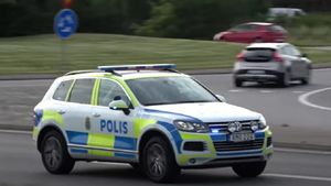Un bărbat a atacat opt ​​persoane cu o „armă ascuțită”, într-un oraș din Suedia / Poliția tratează incidentul ca un posibil atac terorist