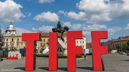 1500 de persoane, invitații și voluntarii TIFF vor circula gratis cu transportul în comun / Festivalul a redus considerabil din mașinile oficiale din cauza ”traficului tot mai complicat” / TIFF va avea loc între 9 și 18 iunie