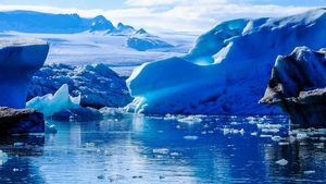 Un aisberg de dimensiunea orașului Sydney s-a desprins din Antarctica/ Specialist: Astfel de desprinderi importante au loc la fiecare 60-70 de ani