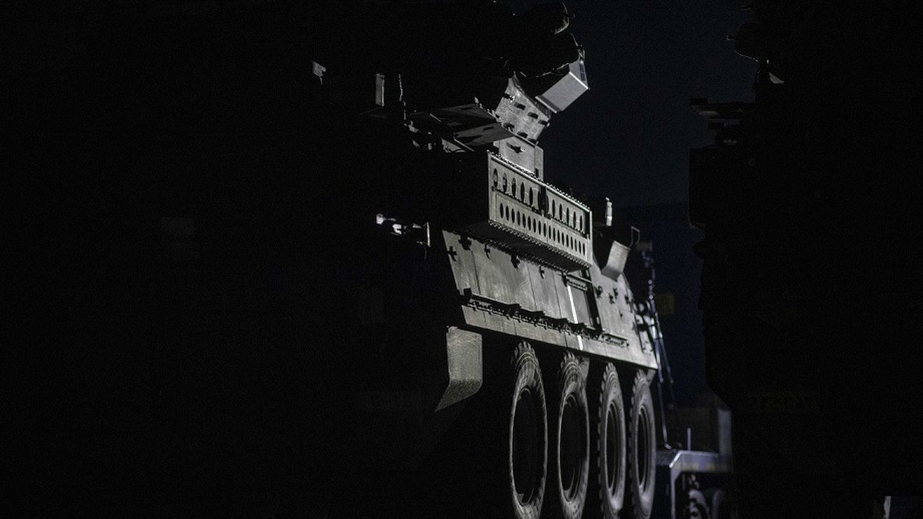 VIDEO Prima coloană de trailere cu tehnică militară americană va ajunge la Bucureşti în noaptea de joi spre vineri