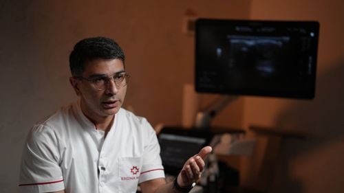 Biopsia care poate evita o operație inutilă: cum stabilește Dr. Emin Mammadov dacă un nodul tiroidian e sau nu cancer