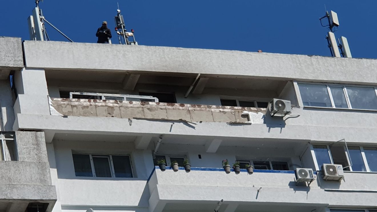 O comisie va evalua pagubele și va stabili acordarea unor ajutoare financiare de urgență familiilor ale căror locuințe au fost afectate de prăbușirea dronei la Galați
