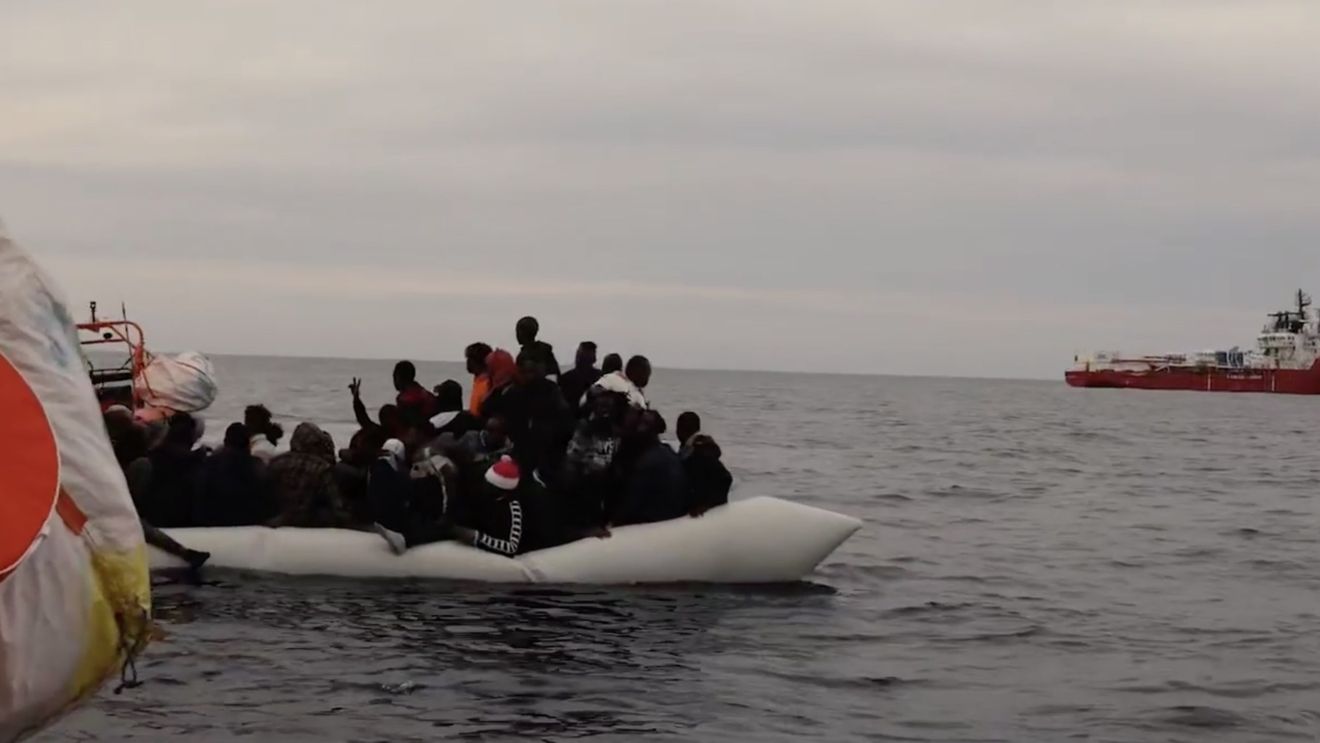 23 de migranți, dați dispăruți în largul coastelor tunisiene