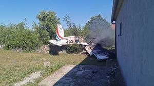 Șapte persoane au murit după ce un avion de recunoaștere s-a prăbușit în estul Turciei