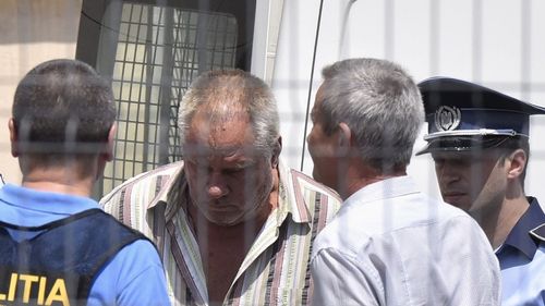 EXCLUSIV Cum a ars cadavrul Alexandrei: Dincă a folosit vaselină și carton bitumat obținând temperaturi superioare pentru a arde oasele / DIICOT are doi martori care confirmă fumul și mirosul / Internetul a explodat de teorii ale conspirației