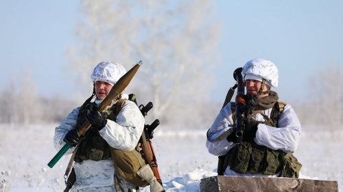 Ziua 14 de război. Noi atacuri la Mariupol, inclusiv asupra maternității / Agenția Internațională pentru Energie Atomică anunță că nu există nici un pericol la Cenobîl după ce centrala a fost deconectată de la rețeaua electrică / Armistițiul a încetat