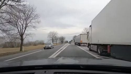 Sute de camioane cu produse agricole rusești trec prin Belarus spre Polonia (ancheta Ukrainska Pravda)