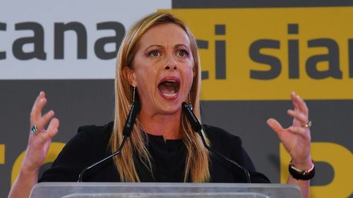 Lidera partidului populist Fratelli d'Italia, Georgia Meloni, susține că migranții ar trebui blocați pe mare: „O blocadă asupra plecărilor ar fi mai eficientă”