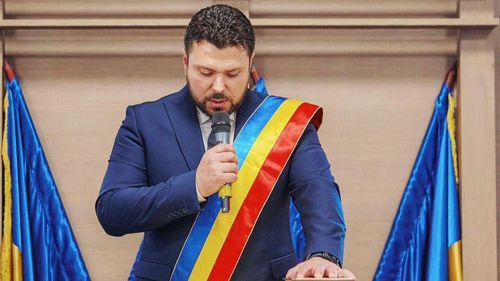 Primarul din Rădăuți se declară „om liber” după ce PNL l-a exclus din partid / S-a declarat susținător al lui Nicușor Dan la alegerile prezidențiale / ”Oricine are curajul să spună lucrurilor pe nume este rapid marginalizat, etichetat și atacat cu minciuni”