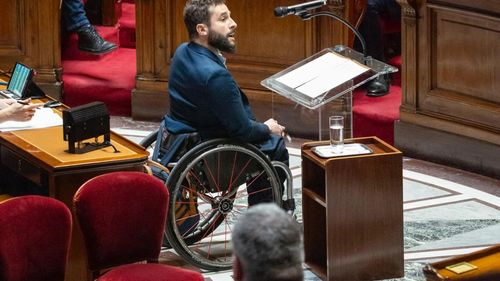 Un deputat francez aflat în scaun cu rotile depune plângere pentru "ameninţare cu moartea", după ce un blog de extremă dreapta ar fi îndemnat la reinstalarea programului nazist de exterminare a persoanelor cu handicap