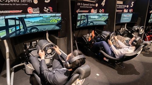 300 de drone, video mapping, proiecţii cu eroii digitali pe Palatul Culturii din Iași, la deschiderea Festivalului Digital Throne / Se va desfășura și Campionatului Mondial de Esports / Participă 700 de jucători din peste 120 de ţări