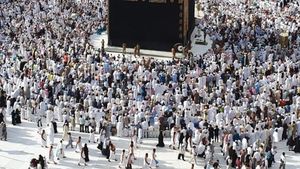 Pelerinaj la Mecca: Peste un milion de musulmani sunt așteptați, pe o căldură sufocantă, la Hajj, unul din cei cinci piloni ai Islamului, în orașul considerat ”cel mai sfânt”