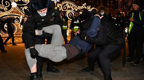Peste 6.400 de arestări în Rusia, după protestele împotriva războiului din Ucraina