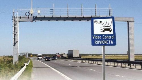 Creşte valoarea rovinietei pentru autoturisme: De luni, şoferii vor plăti între 1 şi 22 de euro mai mult, în funcţie de perioada de valabilitate