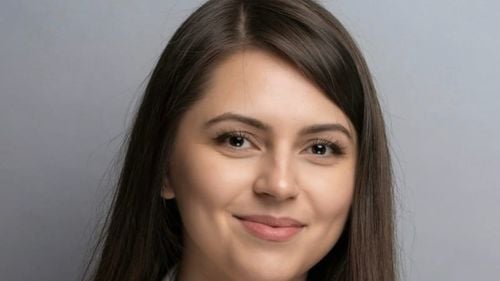 PNL-ista Ana-Smărăndița Irina, numită director de cabinet al premierului Bolojan / A fost Head of Strategy la Poșta Română și membră în CA al EnergoNuclear, timp de jumătate de an
