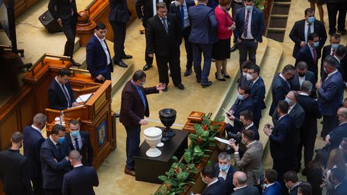 Marți, vot în Camera Deputaților pentru ridicarea imunității lui Adrian Chesnoiu