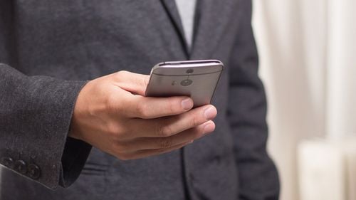 VIDEO Ce este și cum funcționează portofelul digital european/ Sistemul a fost aprobat recent de Parlamentul European