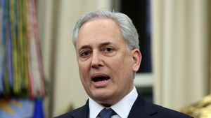 De la „mafia Paypal” la Casa Albă: cine este David Sacks, „țarul IA și al criptomonedelor” al lui Donald Trump?