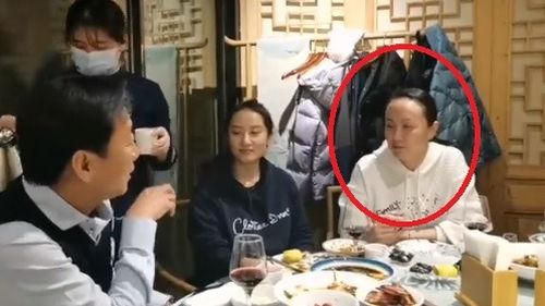 Un video cu Shuai Peng la restaurant, publicat de un jurnalist apropiat de Partidul Comunist Chinez