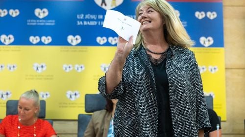 Eurodeputatul Vilija Blinkevičiūtė  își propune să conducă guvernul Lituaniei, social-democrații câștigând primul tur de scrutin / Politiciana a început deja negocierile de coaliție cu partidele pro-europene