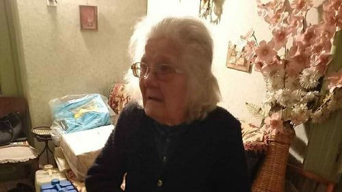 Mărturii din casa singurătăţii: Avea inima îngheţată, dar nu de la frig. Voia doar să mai deschidă cuiva uşa, să audă o voce, să vadă un chip