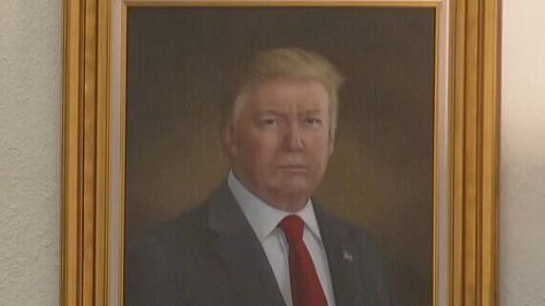 Donald Trump se plânge că potretul său din congresul statului Colorado e foarte urât și cere să fie dat jos / ”Portretul lui Obama e minunat”
