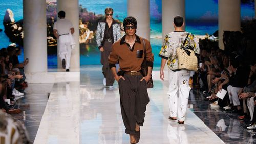 Dolce & Gabbana SS27 la Milano: Sicilia, denim brodat și eleganță mediteraneană pentru vara 2027