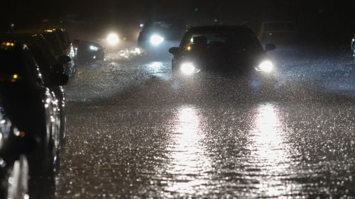 Inundații în Moldova și Dobrogea: Meteorologii au emis cod galben valabil până sâmbătă dimineață