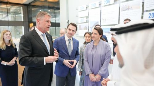 Klaus Iohannis: Tehnologiile şi soluţiile testate în Masdar City pot inspira proiecte din alte oraşe, inclusiv oraşe din România / România şi Emiratele Arabe Unite vor continua să facă paşi în a se susţine reciproc în tranziţia verde