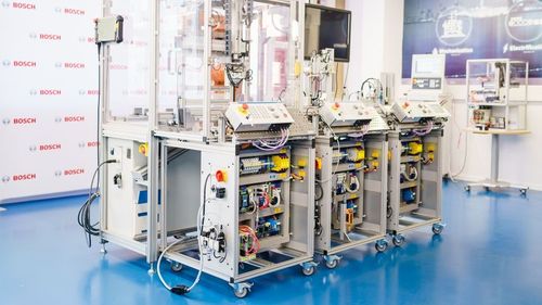 Cluj Napoca: Laborator dedicat Industriei 4.0 în cadrul Universității Tehnice