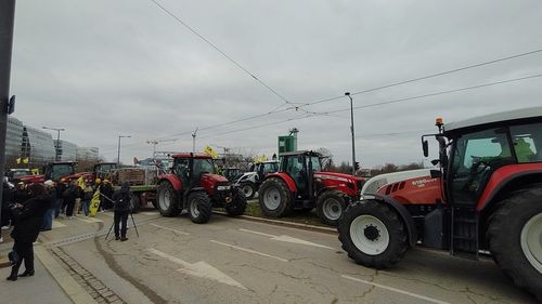 Atenţionare de călătorie transmisă de MAE: Perturbări ale circulaţiei rutiere în Belgia, pe fondul protestelor fermierilor