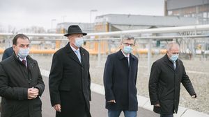 Presa maghiară, după inaugurarea BRUA la Caraș:  S-a împlinit vechiul vis al românilor / România dispune de toate posibilităţile să devină principalul factor al pieţei regionale de gaz metan