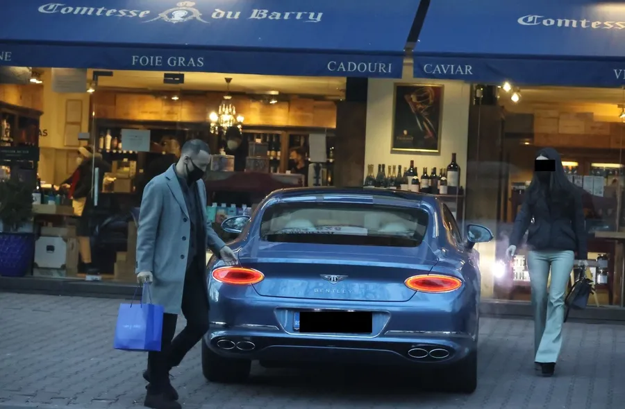 masini lux iulian dumitrescu, bentley, lamborghini urus