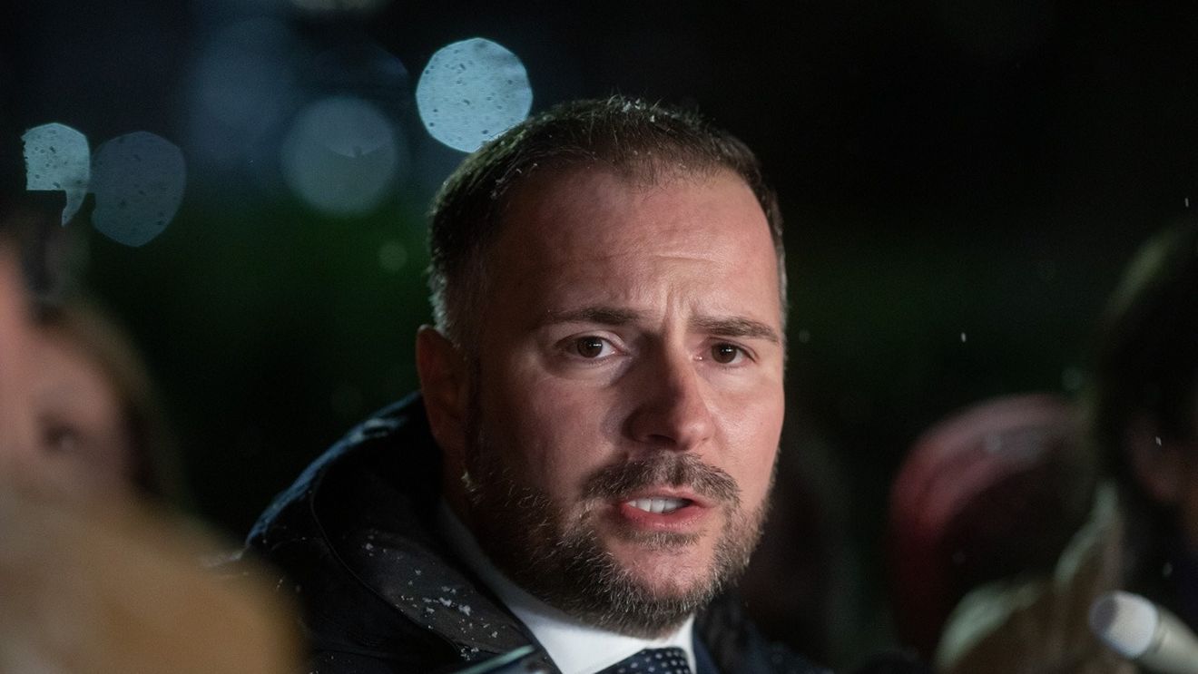 Rezultate parţiale la Sectorul 2: Rareş Hopincă (PSD-PNL) - 43,78%, Radu Mihaiu (ADU) - 42,01%