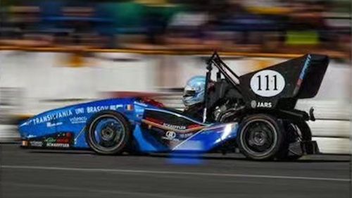Studenții brașoveni au câștigat "Formula Student" din Portugalia / Monopostul conceput de la zero de studenți a câștigat două din cele cinci probe