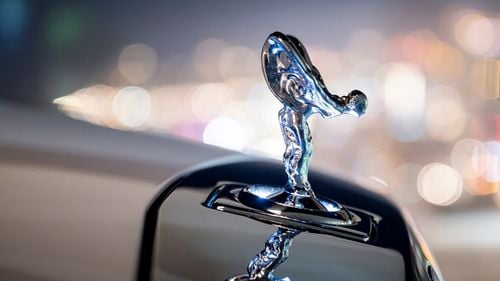 Rolls Royce a raportat vânzări record pentru anul 2022. Pentru prima dată în istoria de 118 ani a companiei a vândut mai mult de 6.000 de automobile