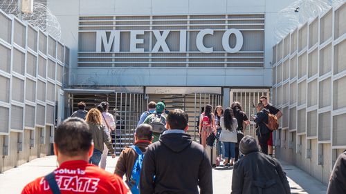 Mexicul denunță moartea unui alt cetățean al său reținut în SUA de ICE / Cel puțin 30 de persoane au murit în centrele americane de detenție pentru migranți, în 2025