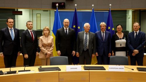 Uniunea Europeană semnează un acord cu Ucraina pentru un ajutor suplimentar de 500 de milioane de euro