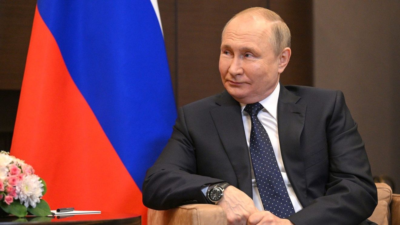 Putin glumește pe seama faptului că este învinuit de toate nenorocirile din lume