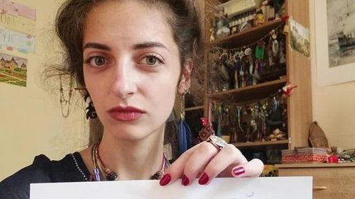 Postarea dură a unei studente la adresa Facultății de Jurnalism s-a viralizat pe FB: Oricine poate intra la facultate, chiar dacă nu știe să scrie corect gramatical