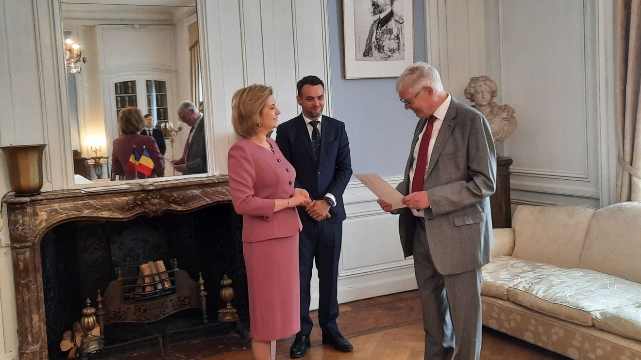 Istoricul britanic Dennis Deletant a primit cetățenia română: A călătorit prima data în țara noastră în 1965 / De ce poate fi considerat un adevărat patriot român