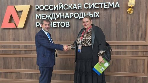 Fosta ministră a Austriei care a dansat cu Putin la nuntă, extremiști AfD, influenceri și propagandiști ai Kremlinului sau ce-a mai rămas din ”Davosul Rusiei”, acum izolată / Bonus: Șoșoacă și fugarii moldoveni Ilan Șor și Marina Tauber, Steven Segal și frații Tate
