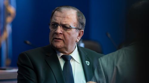Liberalul Gheorghe Flutur îl cheamă pe liderul PSD Suceava să modernizeze împreună județul / ”Haideți să ne implicăm în modernizarea județului Suceava. Haideți la treabă!”