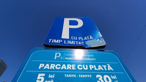 Proiect: Ziariștii nu vor mai beneficia de parcare gratuită în Capitală și acces liber la programele instituțiilor de cultură din subordinea Primăriei București