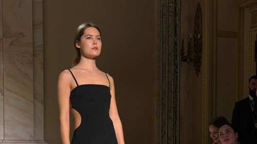 FOTO: Ce aduc designerii moldoveni pe podiumul din București? Moldovan Collective Runway la Mercedes Benz Bucharest Fashion Week