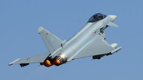 Avionul președintelui Germaniei, escortat de Eurofighter până în momentul aterizării în Estonia